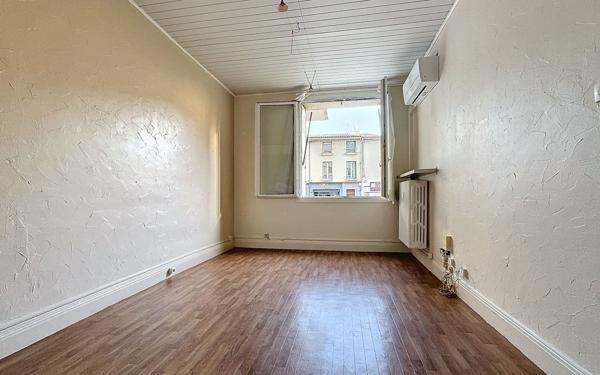 Appartement à vendre    3 pièces • 45 m2 Valence