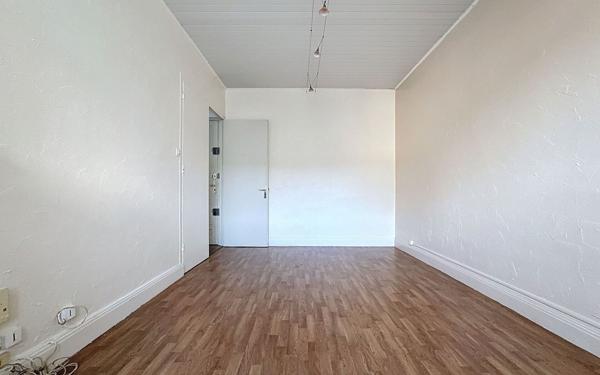 Appartement à vendre    3 pièces • 45 m2 Valence