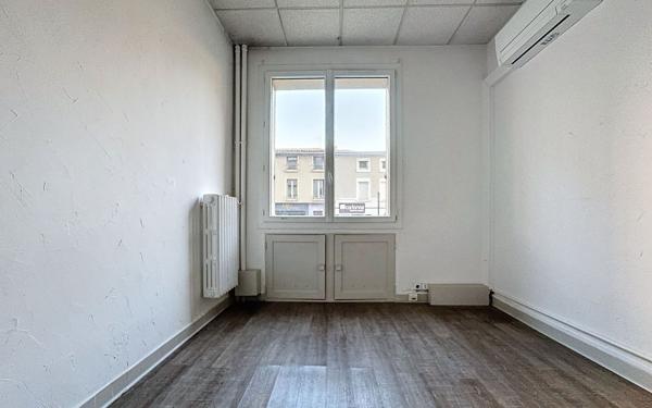 Appartement à vendre    3 pièces • 45 m2 Valence