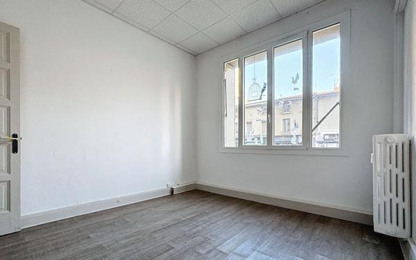 Appartement à vendre    3 pièces • 45 m2 Valence