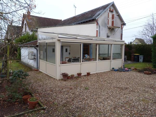 Vente                                                      Maison
                        
                     4 pièces                      71 m2                     à Vierzon