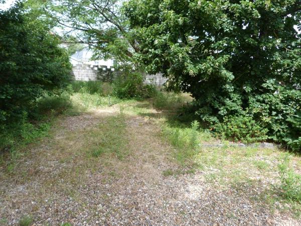 Vente                                                      Maison
                        
                     4 pièces                      71 m2                     à Vierzon