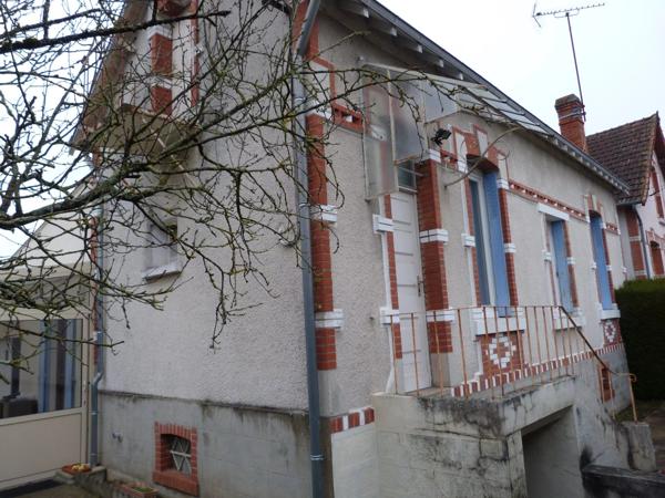 Vente                                                      Maison
                        
                     4 pièces                      71 m2                     à Vierzon