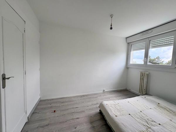 Vente                                                      Appartement
                        
                     2 pièces                      38 m2                     à Nantes