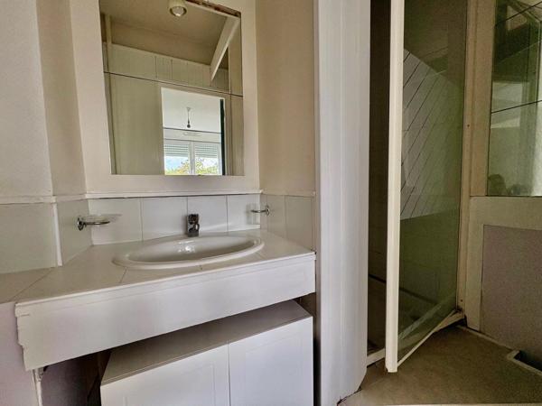 Vente                                                      Appartement
                        
                     2 pièces                      38 m2                     à Nantes