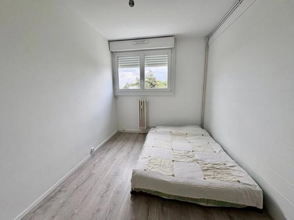 Vente                                                      Appartement
                        
                     2 pièces                      38 m2                     à Nantes