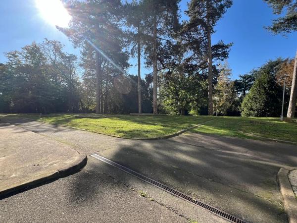 Vente                                                      Appartement
                        
                     2 pièces                      38 m2                     à Nantes