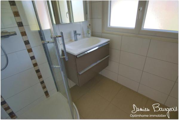 Maison individuelle T7 – 173 m² habitables (225 m² au sol) – Saint-Genis-Pouilly