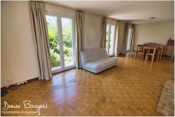 Maison individuelle T7 – 173 m² habitables (225 m² au sol) – Saint-Genis-Pouilly