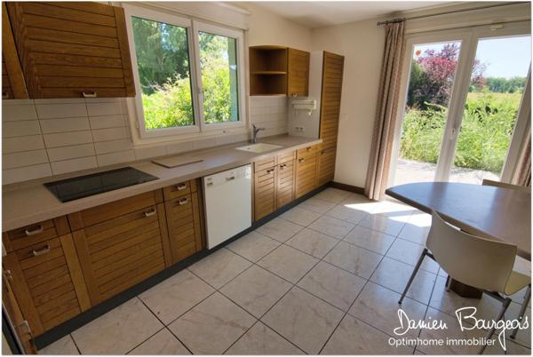 Maison individuelle T7 – 173 m² habitables (225 m² au sol) – Saint-Genis-Pouilly