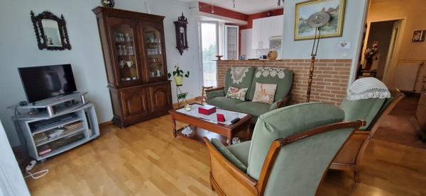 Pau (64000) Grand T3 sans vis à vis au calme dans une résidence sécurisée