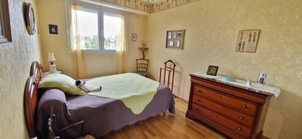 Pau (64000) Grand T3 sans vis à vis au calme dans une résidence sécurisée