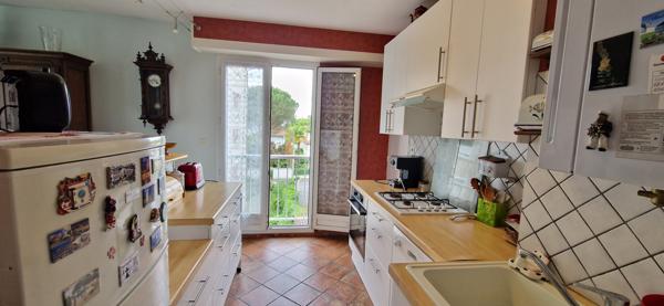 Pau (64000) Grand T3 sans vis à vis au calme dans une résidence sécurisée