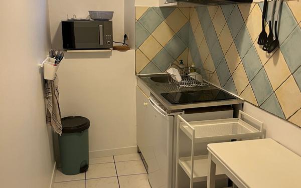 Immeuble à vendre    14 pièces • 345 m2 Romans-sur-Isère