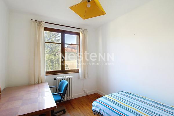 Grande maison T6 avec 5 chambres et un garage - 69500 BRON