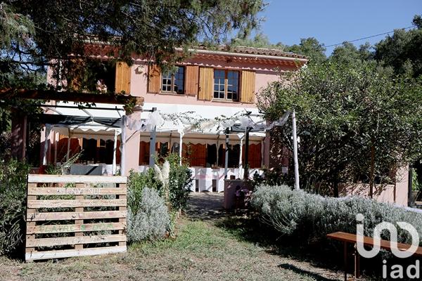 Maison à vendre 8 pièces 248 m² Bormes-les-Mimosas