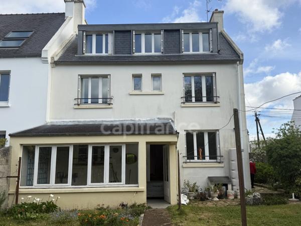 LE RELECQ-KERHUON– Maison avec vue mer à fort potentiel proche de la Cale