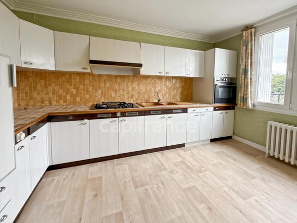 LE RELECQ-KERHUON– Maison avec vue mer à fort potentiel proche de la Cale