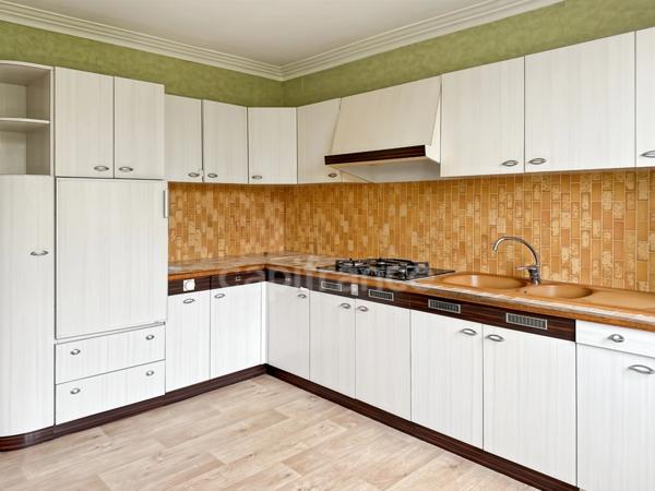 LE RELECQ-KERHUON– Maison avec vue mer à fort potentiel proche de la Cale