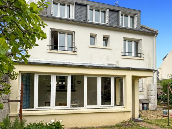 LE RELECQ-KERHUON– Maison avec vue mer à fort potentiel proche de la Cale