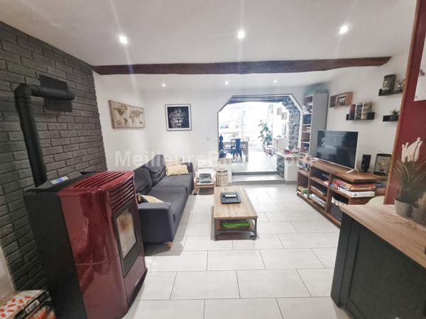 Maison mitoyenne de 130 m2 avec cour