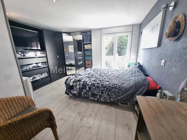 Maison mitoyenne de 130 m2 avec cour