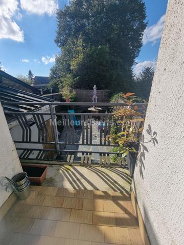 Maison mitoyenne de 130 m2 avec cour