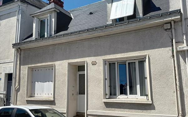 Immeuble à vendre    5 pièces • 90 m2 Tours