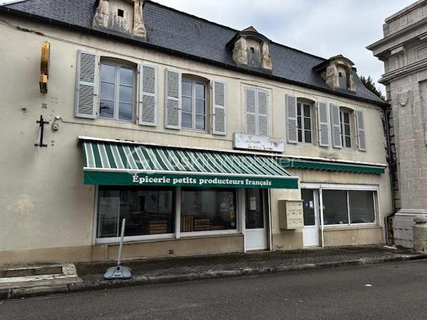 Immeuble mixte de 224,99 m²