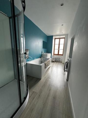 Immeuble mixte de 224,99 m²