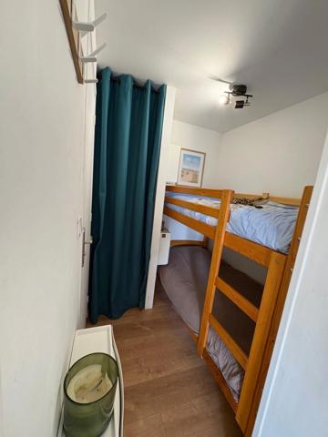 STUDIO CABINE À SAINTE-CÉCILE À 100 M DE LA PLAGE AVEC TERRASSE