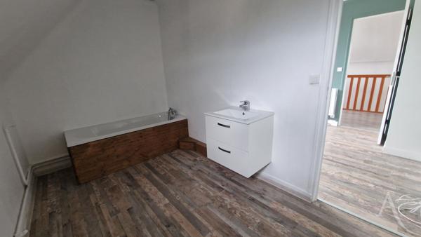Maison Limay 7 chambres sur S/sol total et presque 900m² de terrain
