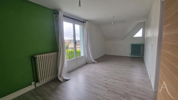 Maison Limay 7 chambres sur S/sol total et presque 900m² de terrain