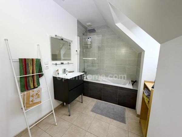 Maison de 125m², 4 chambres, grand séjour, jardin et véranda, TOUQUES (14800)