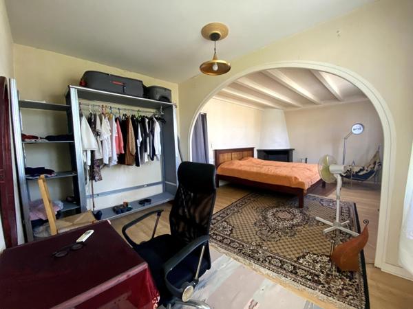 "Maison spacieuse à Villeneuve-sur-Lot, calme et confort."