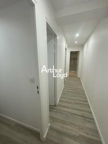 BUREAUX OPEN SPACE A LOUER PROCHE CENTRE COMMERCIAL CAP 3000