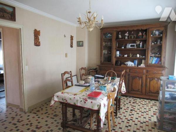 Maison à Vendre à Bréviandes (10450) en Aube (10)

À vendre, maison de 69.28 m² située à Brév...