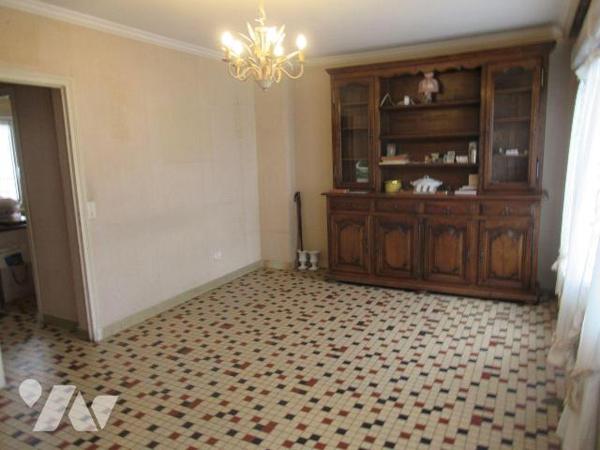 Maison à Vendre à Bréviandes (10450) en Aube (10)

À vendre, maison de 69.28 m² située à Brév...