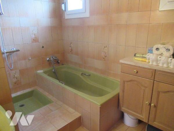 Maison à Vendre à Bréviandes (10450) en Aube (10)

À vendre, maison de 69.28 m² située à Brév...