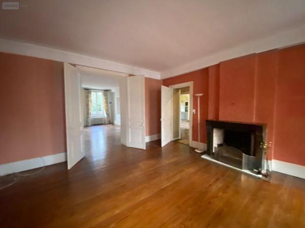 Maison de maître à vendre à Vesoul en Haute-Saône (70000), ref : 70003-13