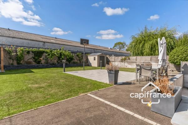 Maison familiale 7 pièces de 250 m² avec studio indépendant