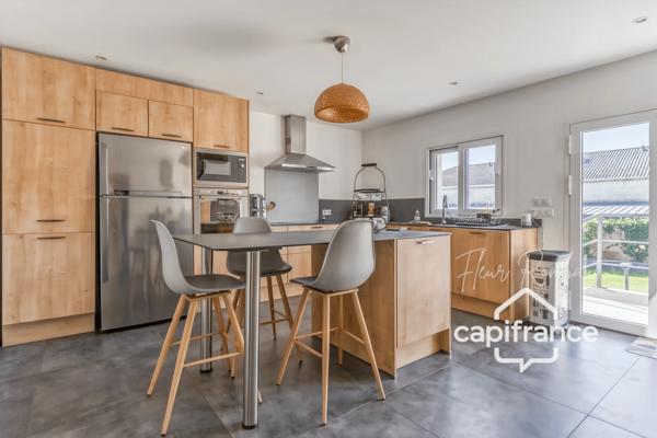 Maison familiale 7 pièces de 250 m² avec studio indépendant