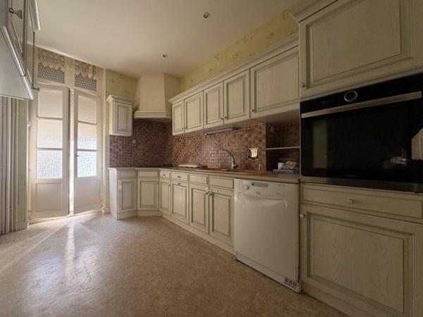 Maison à vendre |  Aigurande |  13 pièces | 210 m²
