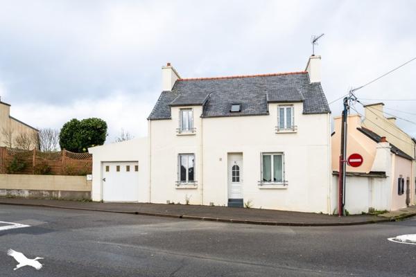 Maison 187 424 € Lesneven 8 p 102 m² DPE D