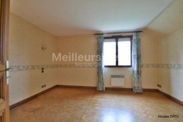 Charmante maison individuelle avec vaste terrain arboré – Prix révisé !