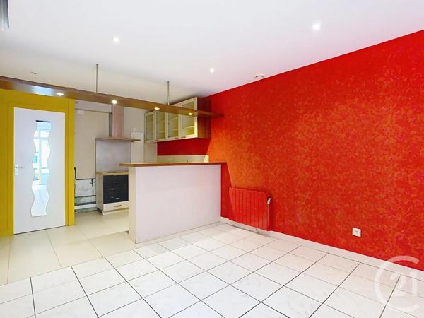 Appartement F4 à vendre  4 pièces - 78,65 m 2   DINAN  - 22