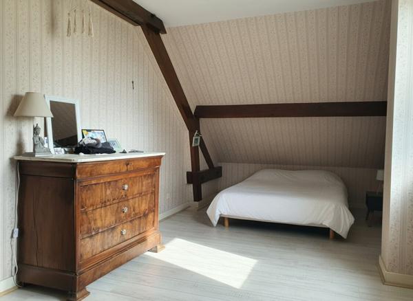 EXCLUSIVITE Noyers Sur Cher 6 pièces-Secteur paisible!