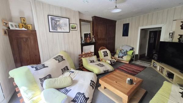 Vente / Maison avec dépendance à Pontgibaud (63230)