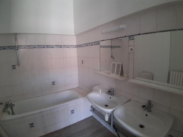 Location Appartement 177.3 m² - Saint-dié-des-vosges 88100