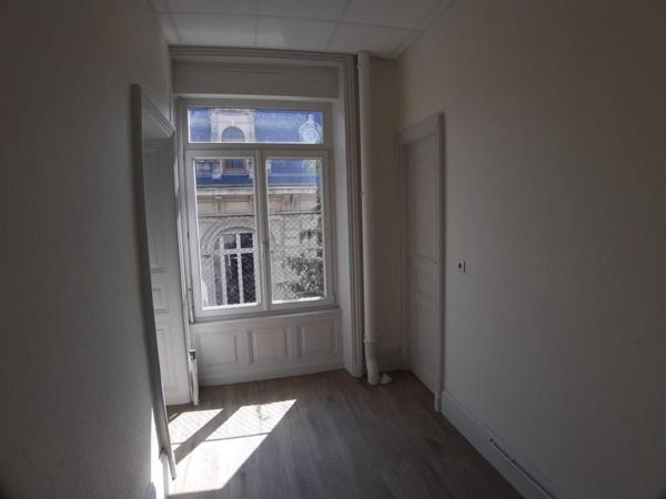 Location Appartement 177.3 m² - Saint-dié-des-vosges 88100